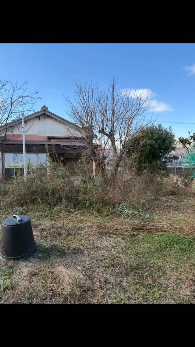 今回は、7年間程放置されたお庭の伐採と草刈りのお仕事を頂きま...